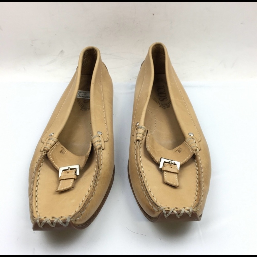Tod's Vintage Beige Pointy Loafers Size US 8
